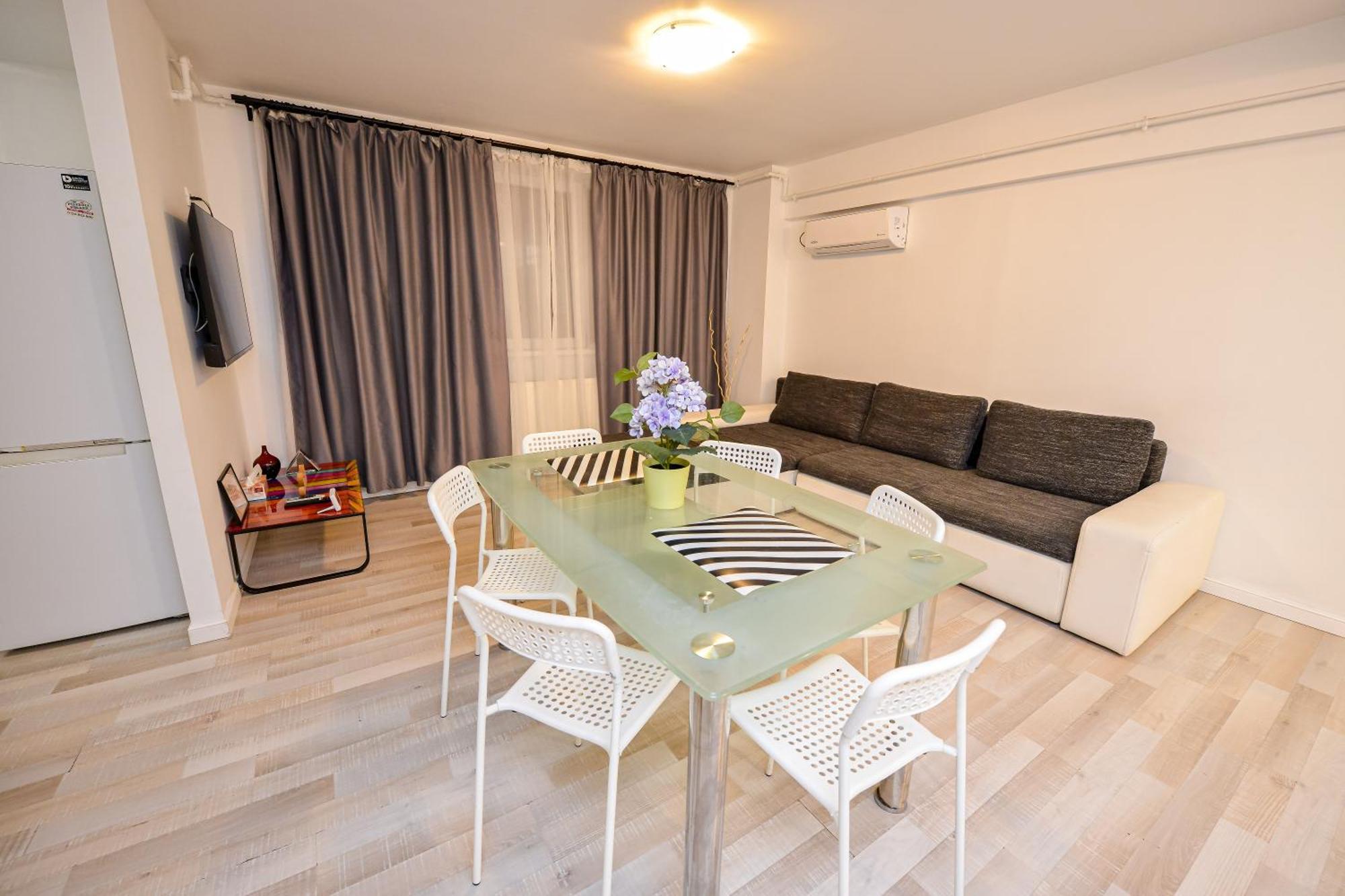 Pierre Cardin Deluxe Apartment With Terrace By Magniflex Bukarest Exterior foto