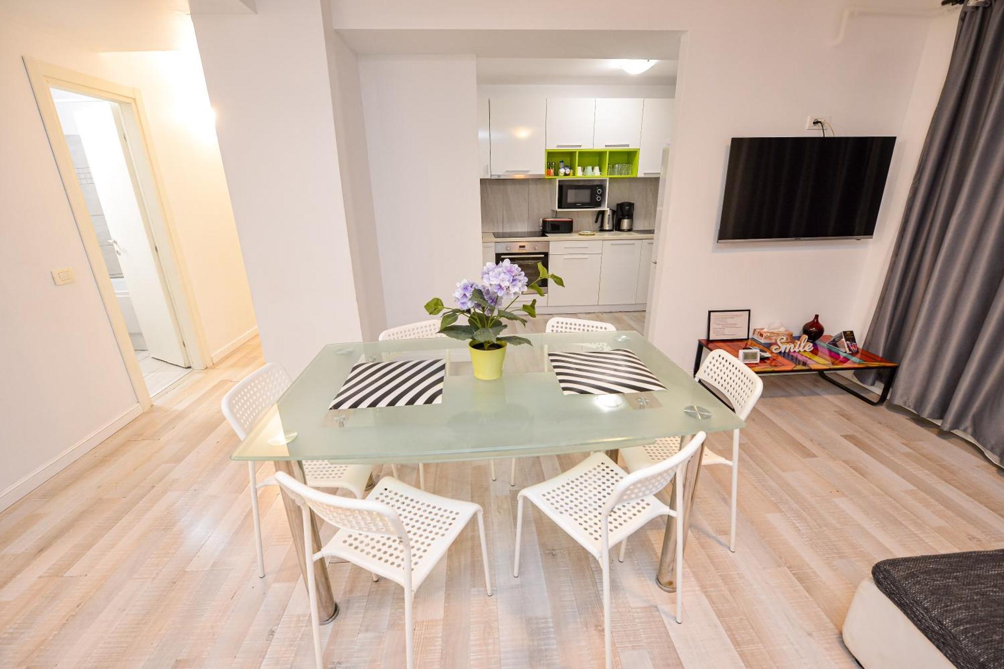 Pierre Cardin Deluxe Apartment With Terrace By Magniflex Bukarest Exterior foto
